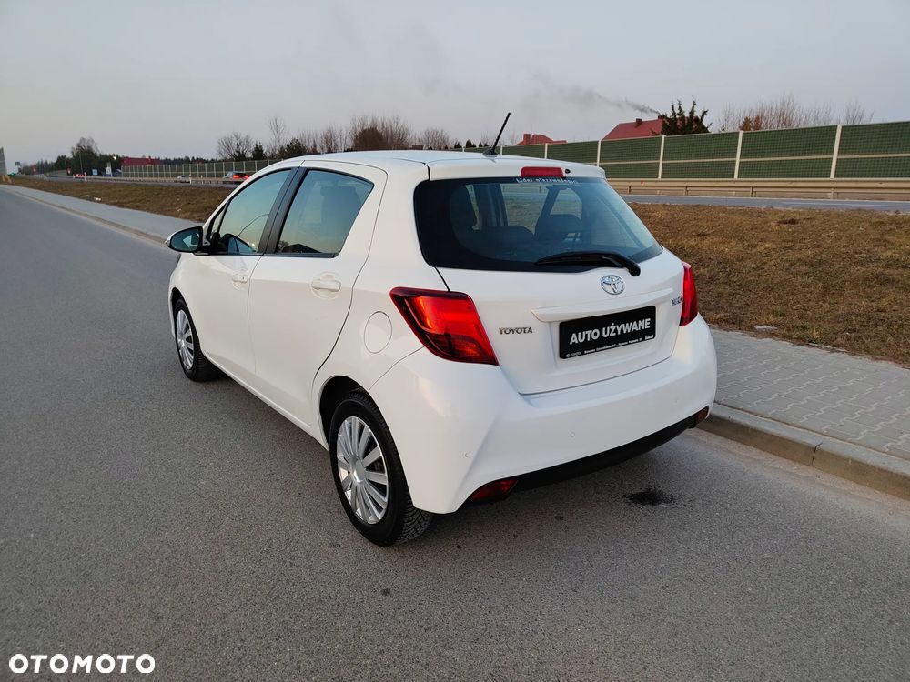 Toyota Yaris 1.33 Active EU6 - 9