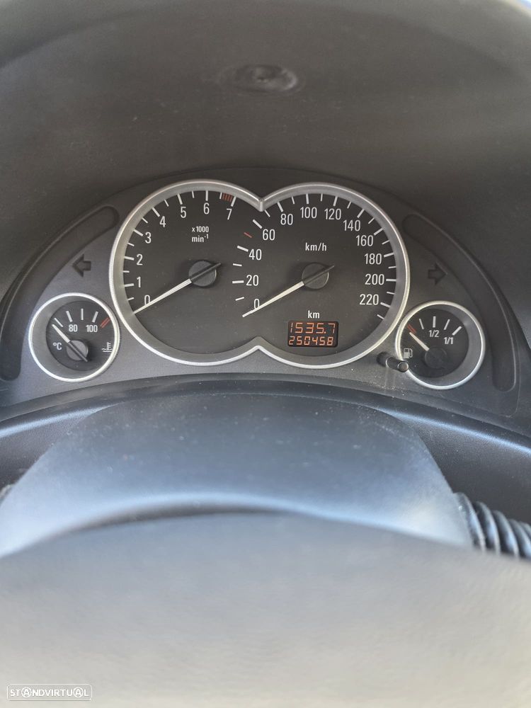 Opel Corsa 1.2 16V City - 4