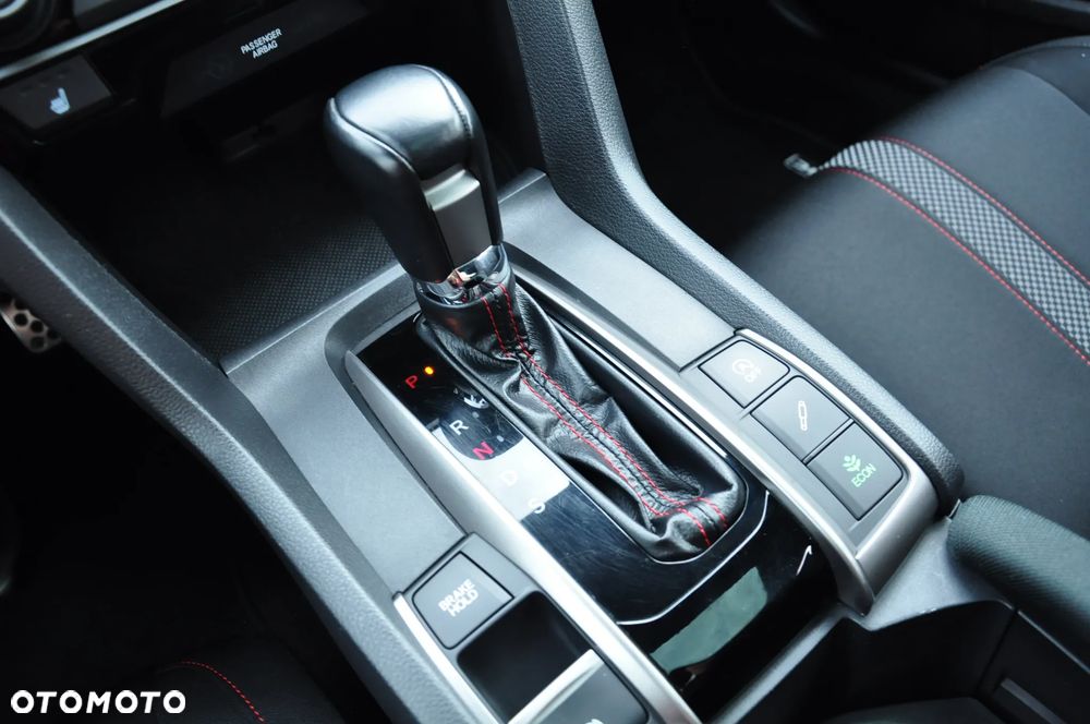 Honda Civic 1.0 i-VTEC Turbo CVT Executive Sport Line - 33