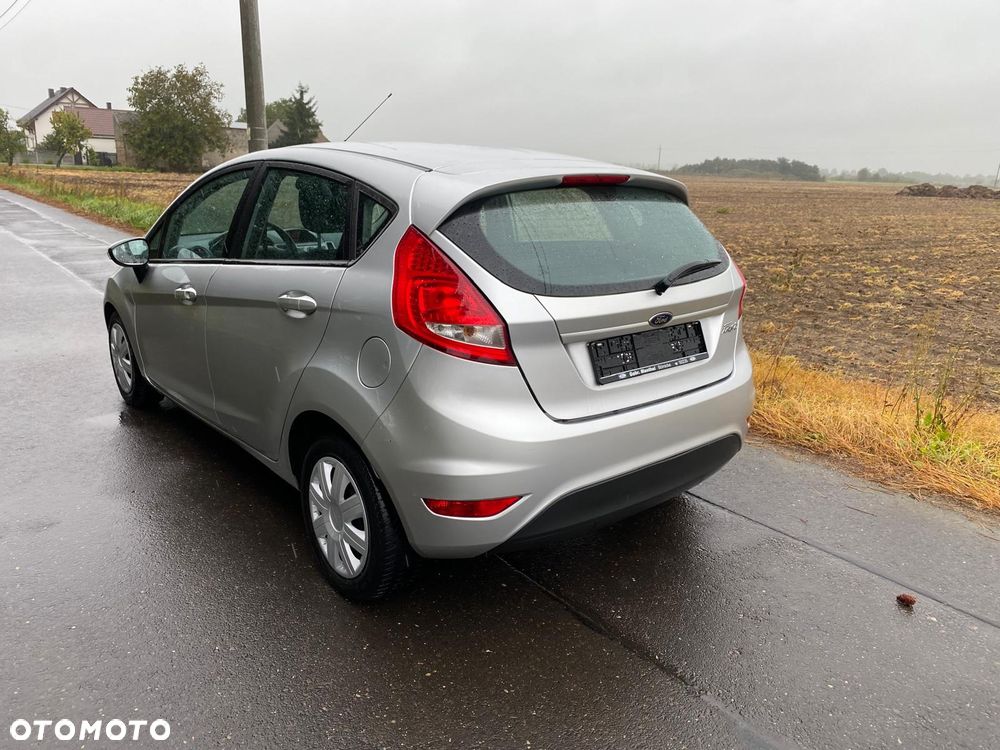 Ford Fiesta 1.25 Celebration - 5