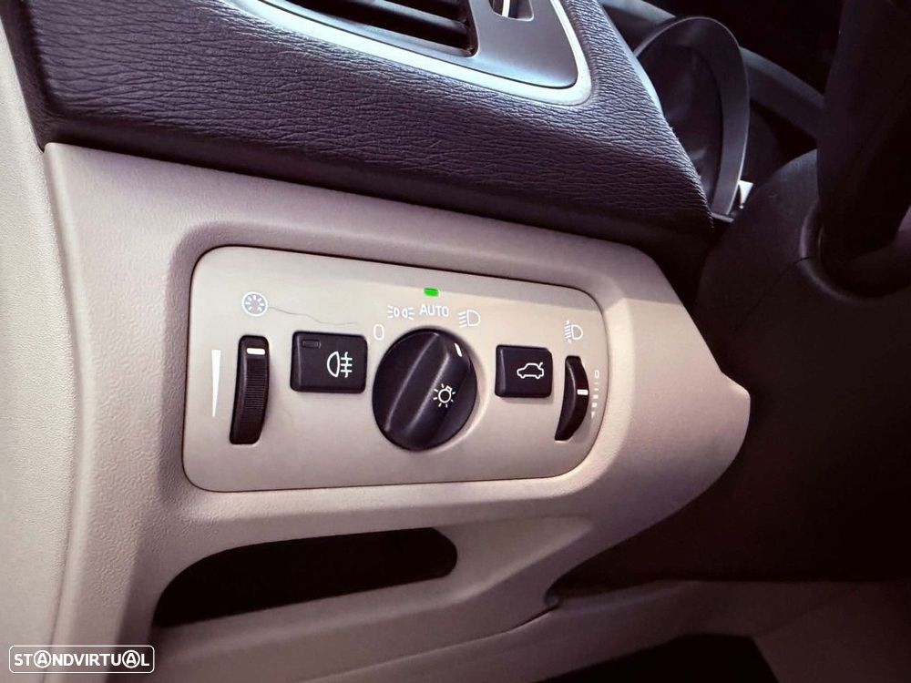 Volvo V40 1.6 D2 Kinetic - 11