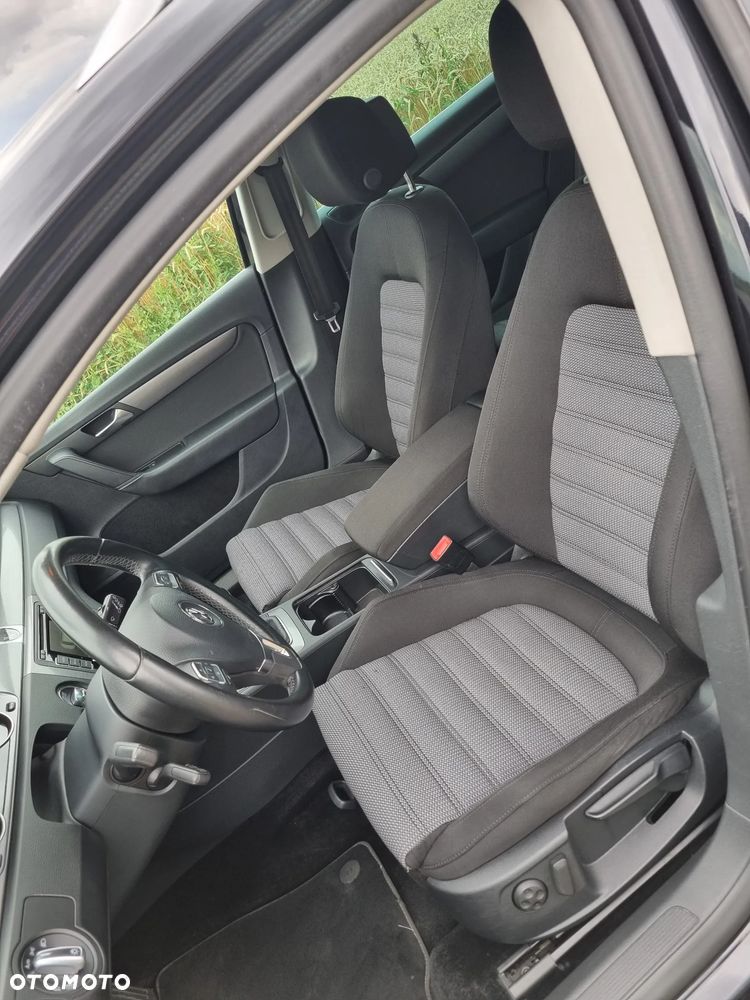 Volkswagen Passat 2.0 TDI DPF BlueMotion Technology Highline - 5