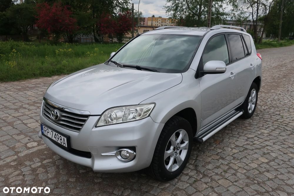 Toyota RAV4 2.2 D-4D 4x4 Executive - 2