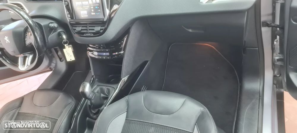 Peugeot 2008 BlueHDi 100 STOP & START Allure - 31