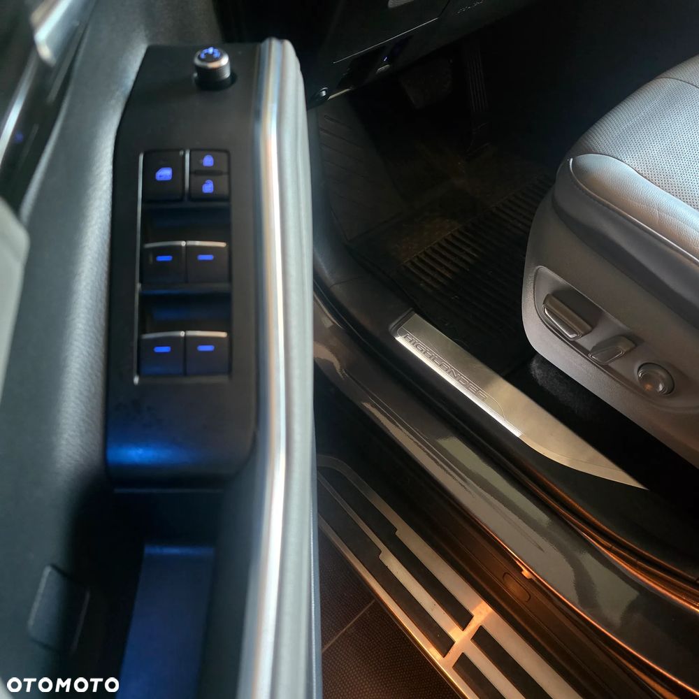 Toyota Highlander 2.5 Hybrid Prestige - 15
