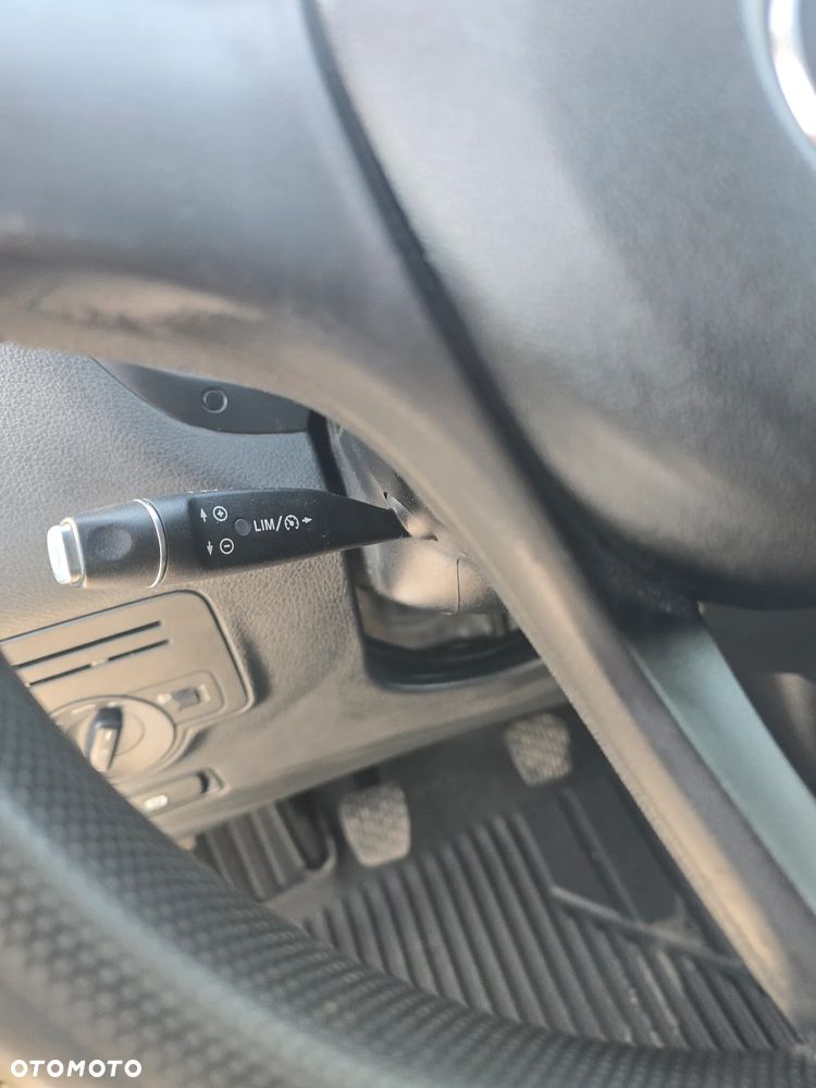 Mercedes-Benz Vito - 11