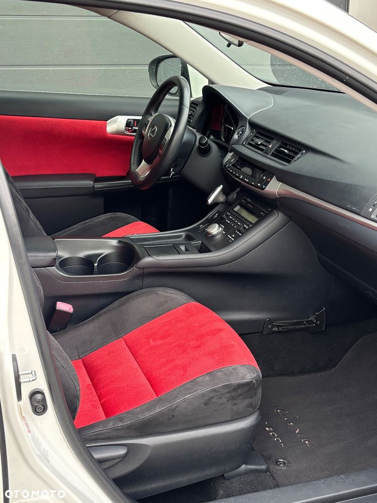 Lexus CT 200h Classic - 28