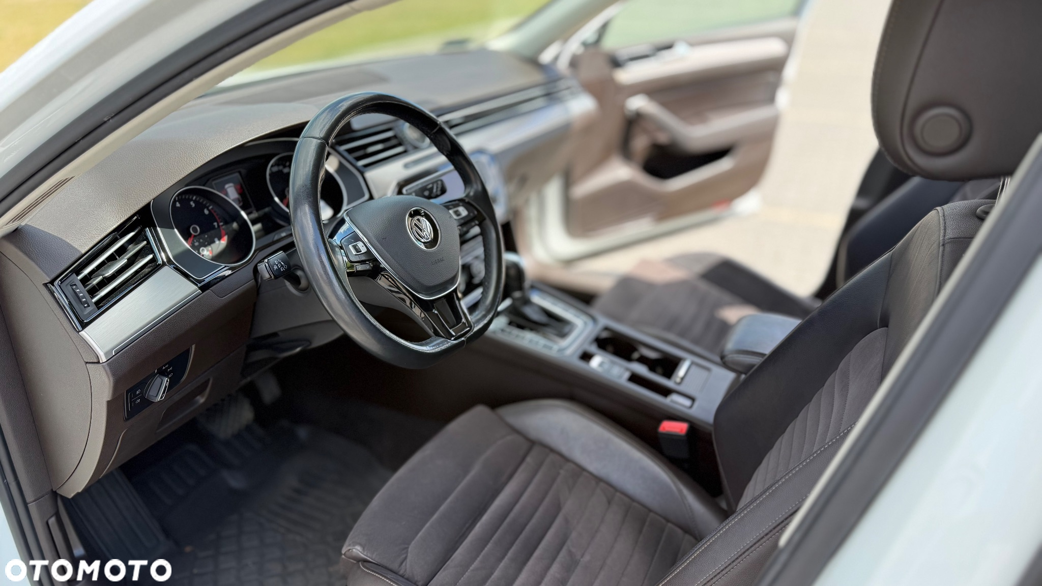 Volkswagen Passat 1.8 TSI BMT Highline DSG - 25