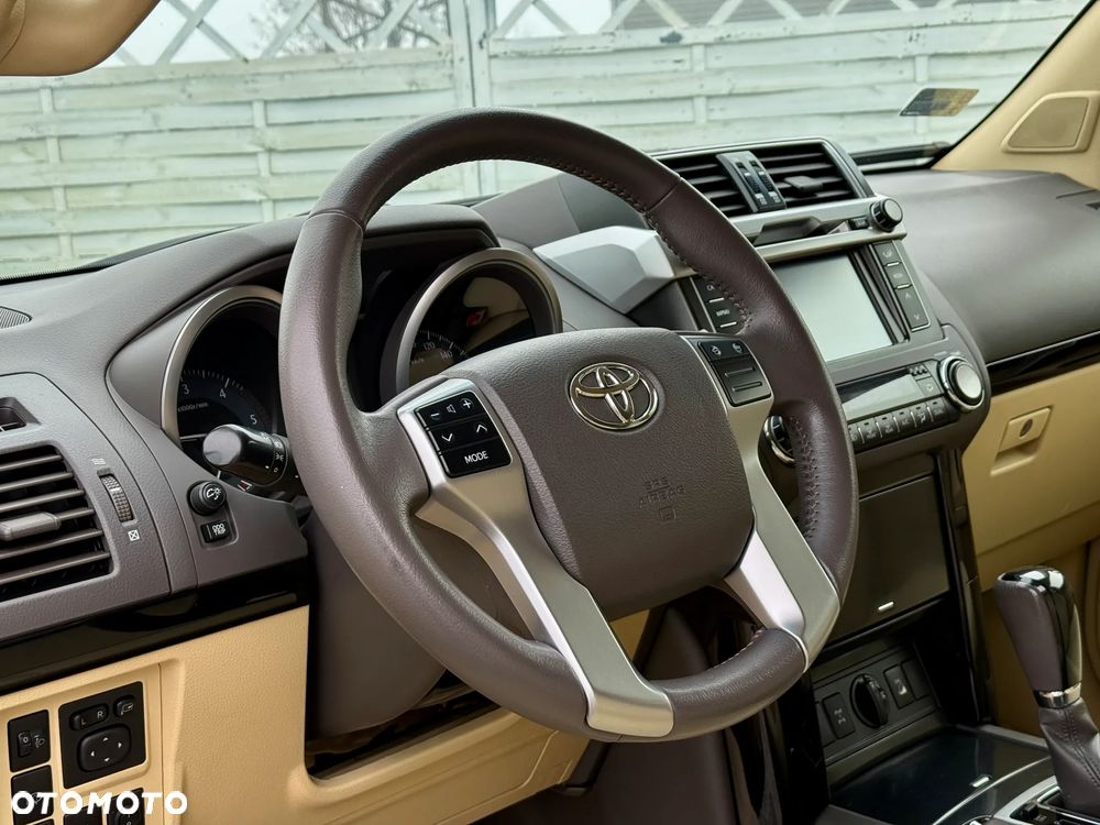 Toyota Land Cruiser LC 2.8 D-4D Premium - 10