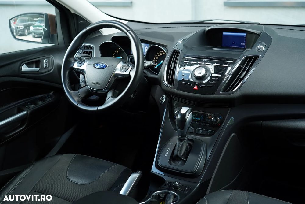 Ford Kuga 2.0 TDCi 4x4 Aut. Titanium - 12
