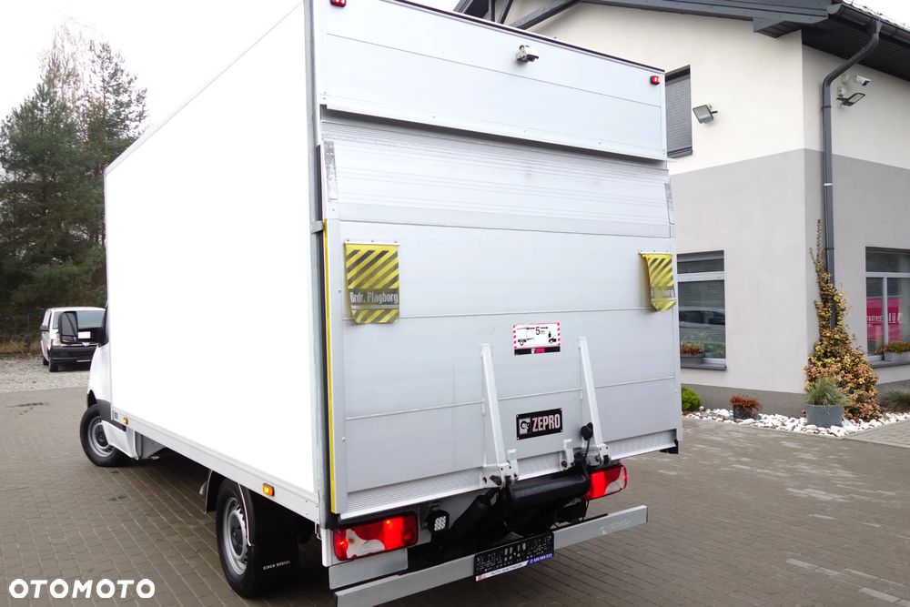 Mercedes-Benz Sprinter 3.0 CDI Automat 190 KM Kontener +Winda  750 kg. - 4