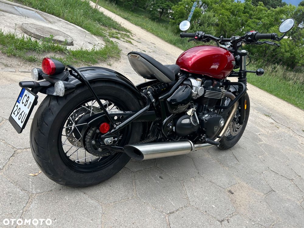Triumph Bonneville Bobber - 7