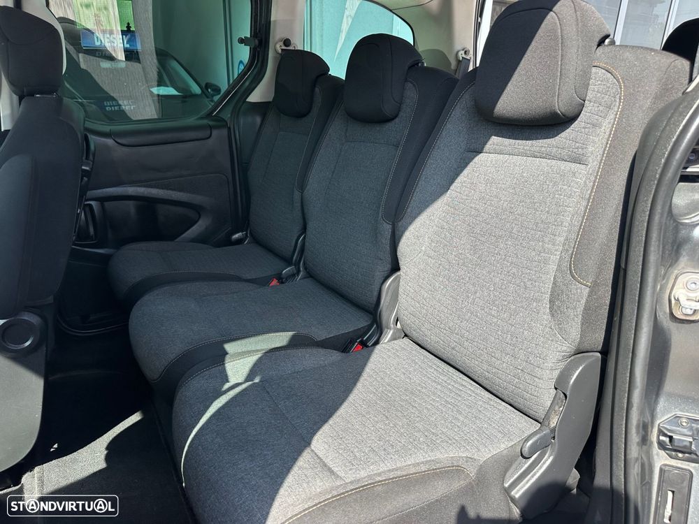 Citroën Berlingo 1.6 BlueHDi Feel 7L — fotografia 9