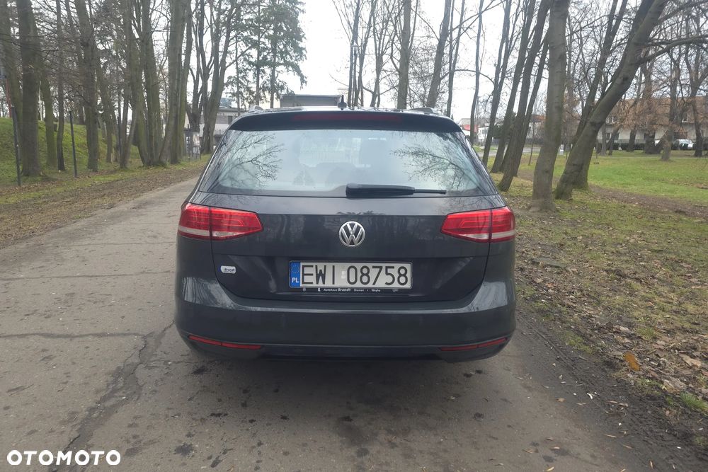 Volkswagen Passat Variant 1.6 TDI (BlueMotion Technology) Comfortline - 9