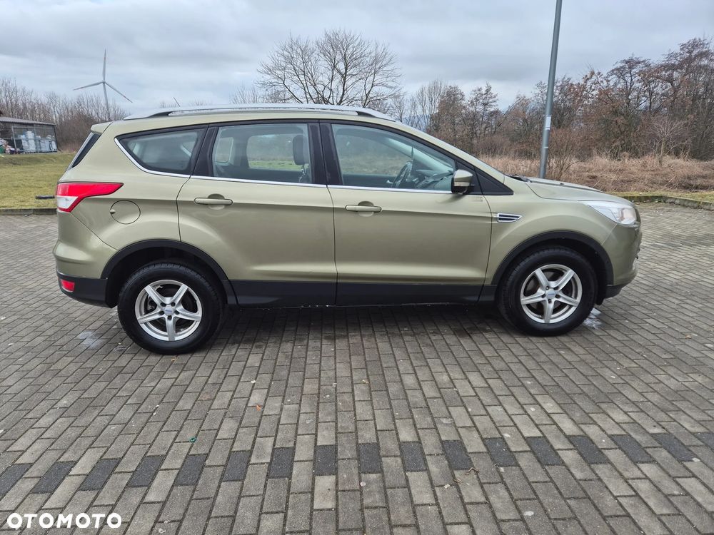Ford Kuga 1.6 EcoBoost 2x4 SYNC - 4