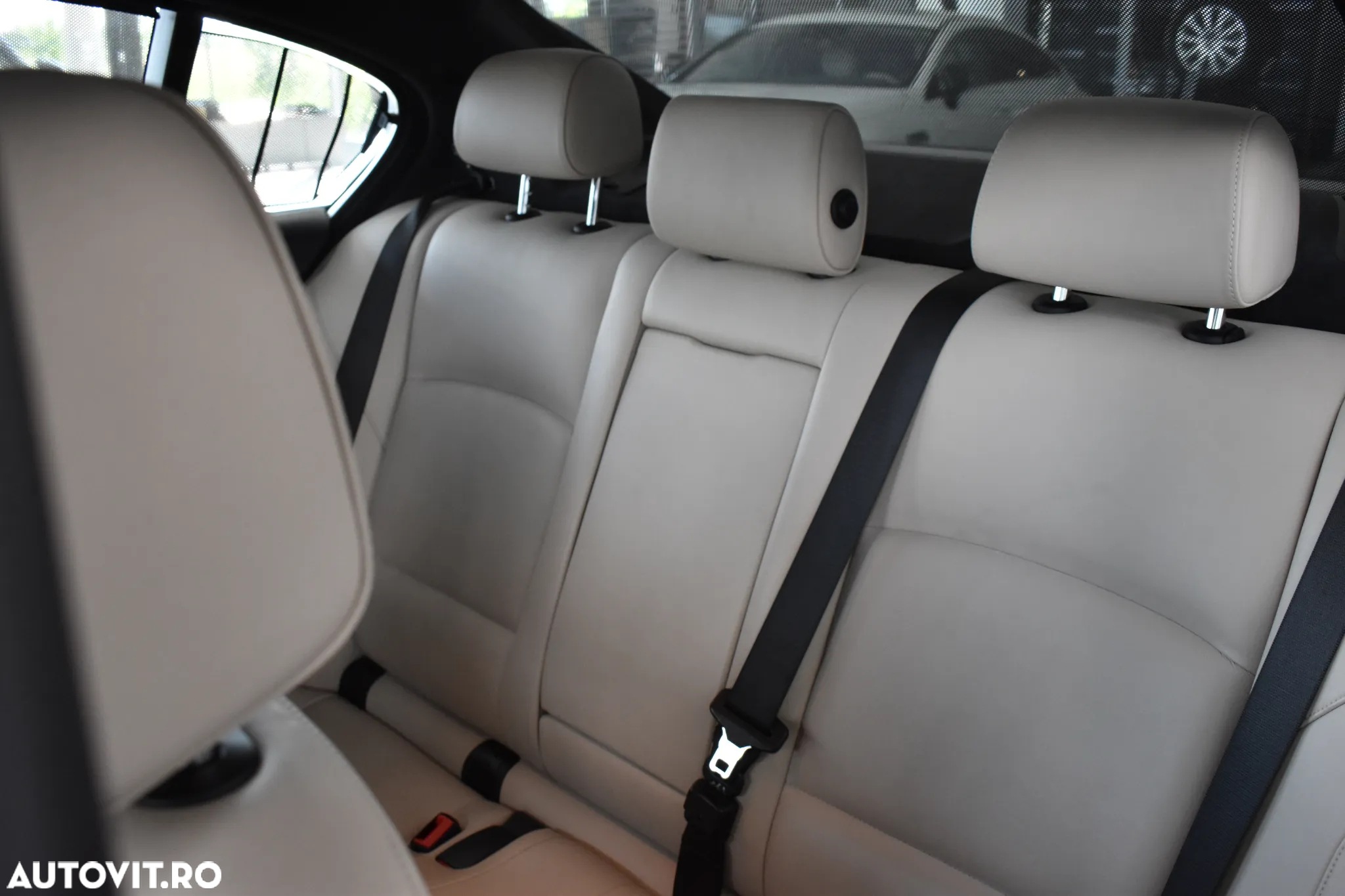 BMW Seria 5 530d xDrive Aut. - 13
