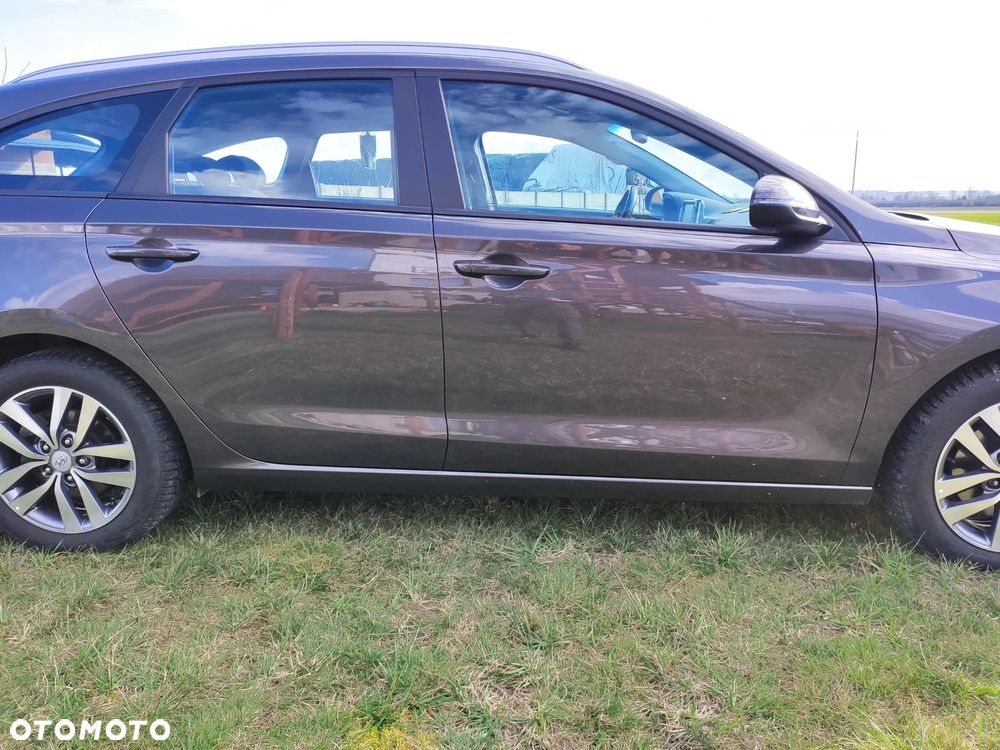 Hyundai i30 1.0 T-GDI Classic + - 7