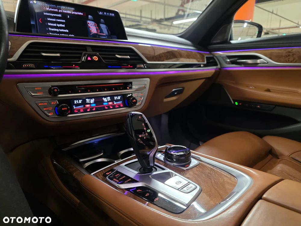 BMW Seria 7 750Li Edition Exclusive - 30