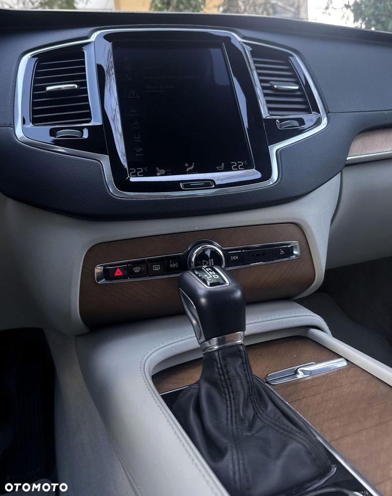 Volvo XC 90 - 15