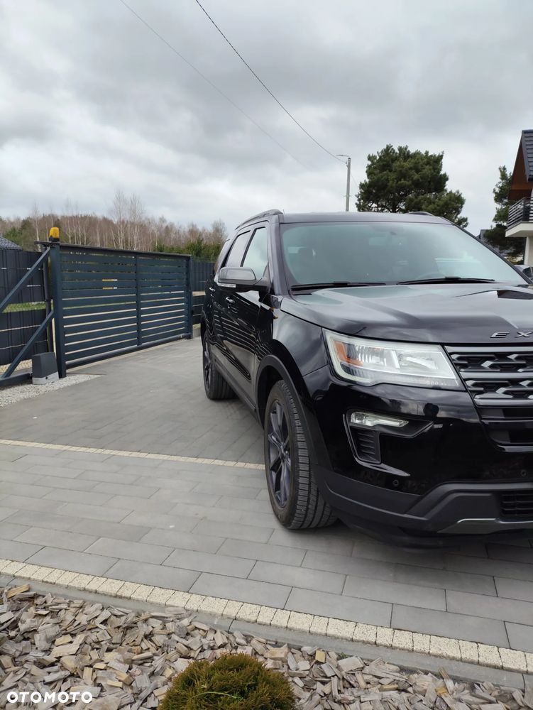 Ford Explorer - 4