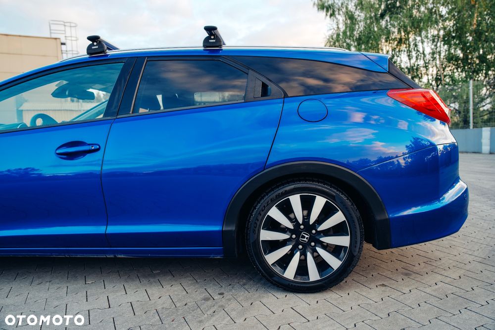Honda Civic 1.8 Lifestyle (Honda Connect+) - 9