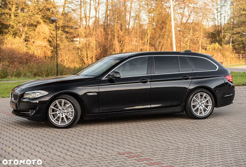 BMW Seria 5 525d Touring - 7