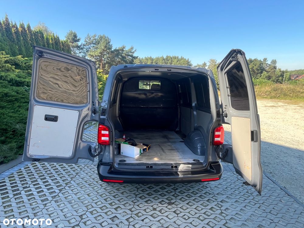 Volkswagen Transporter - 13