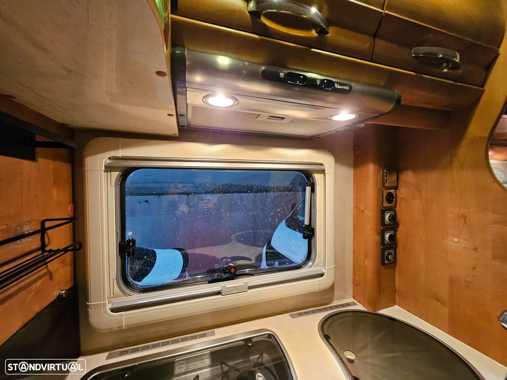 Rapido Le Randonneur 9083DF CHASSI AL-KO CAMA TRANSVERSAL + BASCULANTE - 37