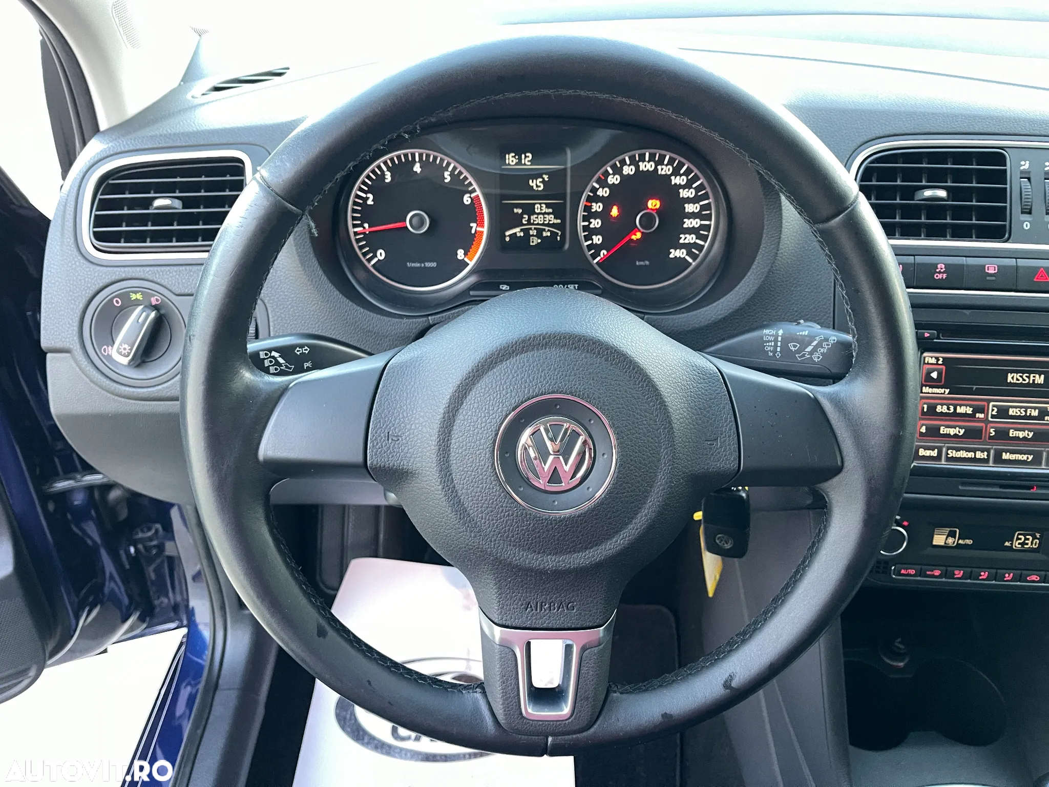 Volkswagen Polo 1.2 Blue Motion Technology Team - 37