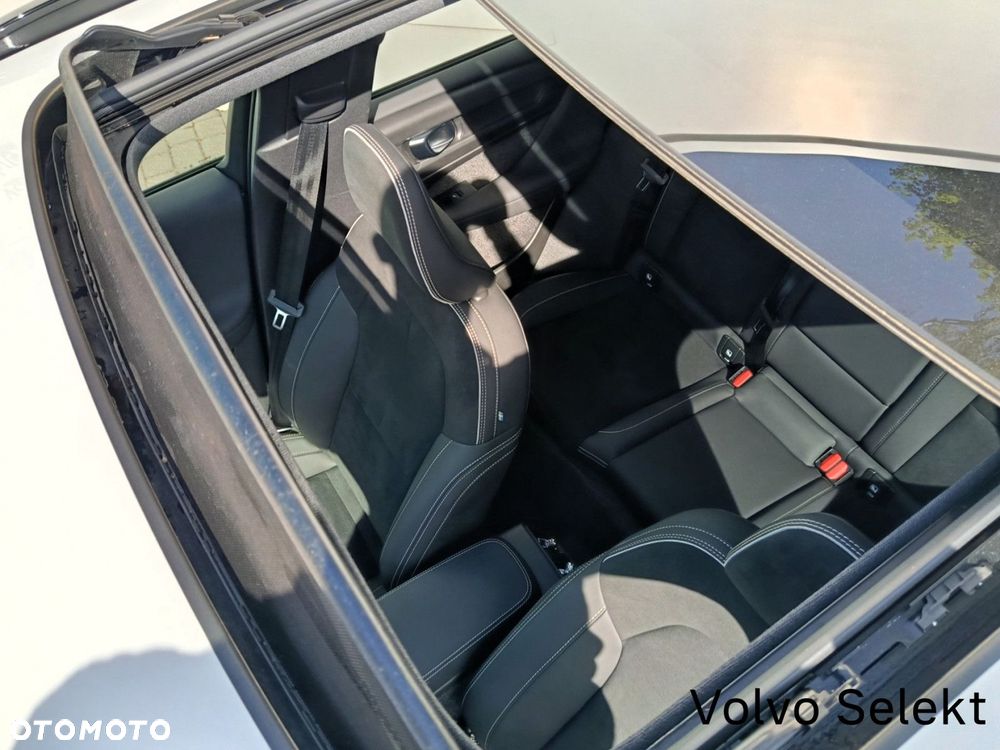 Volvo XC 40 - 28