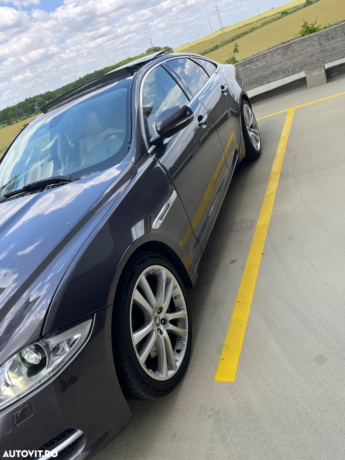 Jaguar XJ 3.0 V6 Premium Luxury Aut SWB - 3
