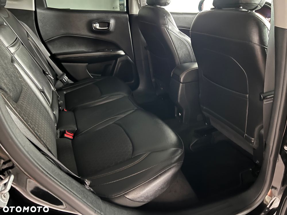 Jeep Compass 1.6 MultiJet Longitude - 27