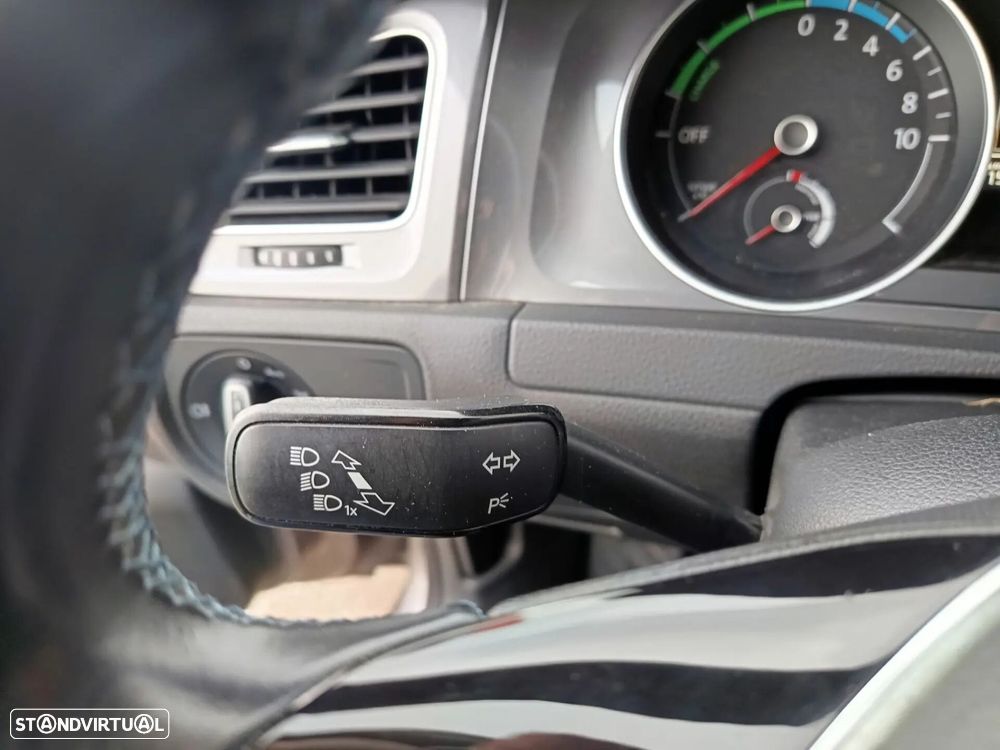 VW e-Golf AC/DC - 19