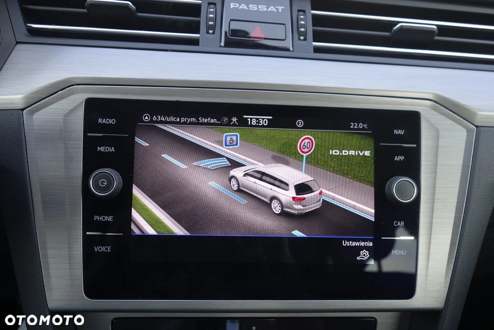 Volkswagen Passat 1.5 TSI EVO Business DSG - 25