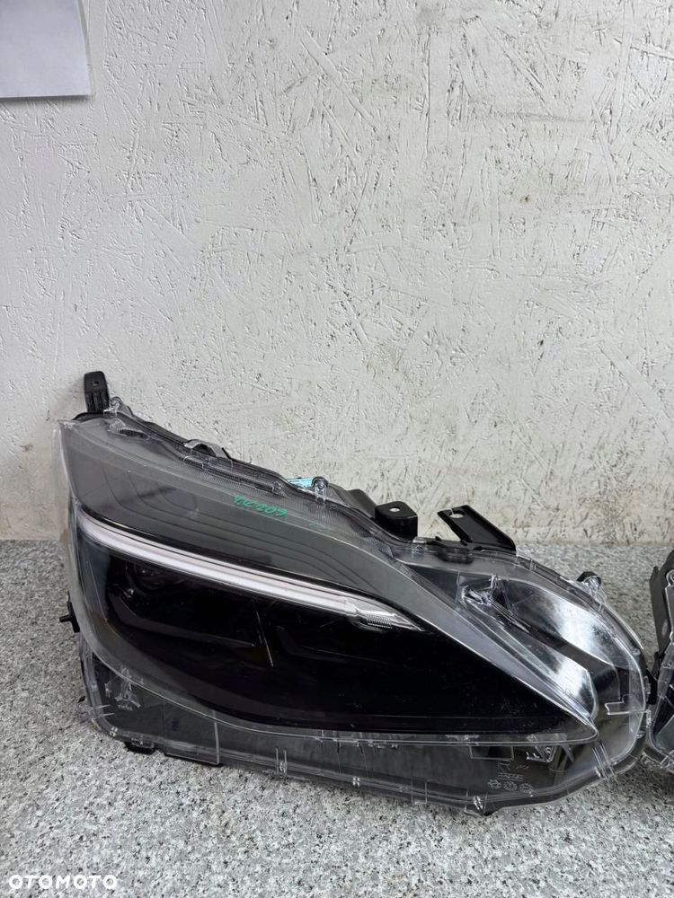 przód maska błotnik pas przedni lampa yaris cross kross 2022- 24 209 1.5 h - 12