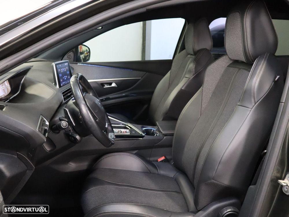 Peugeot 5008 1.5 BlueHDi GT EAT8 - 8