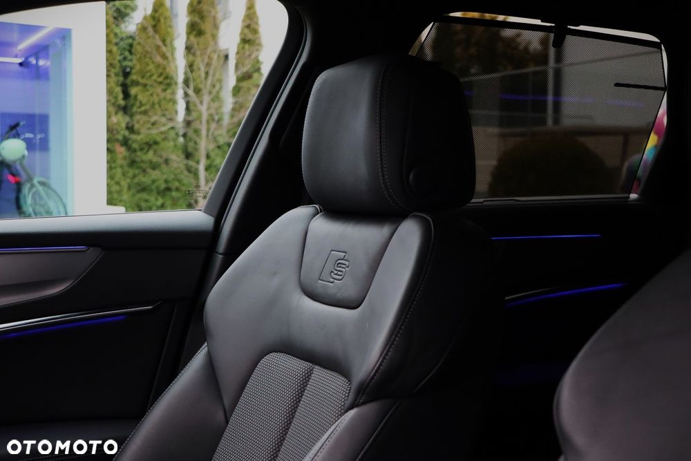 Audi A6 Avant 45 TFSI quattro S tronic S line - 24