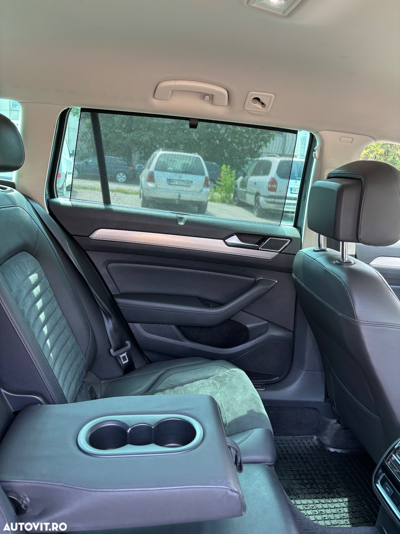 Volkswagen Passat Variant 2.0 TDI DSG (BlueMotion Technology) Highline - 11