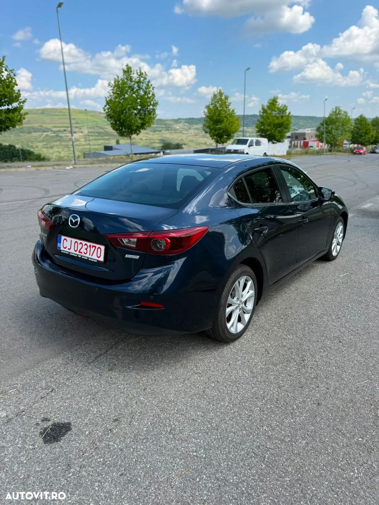Mazda 3 - 5