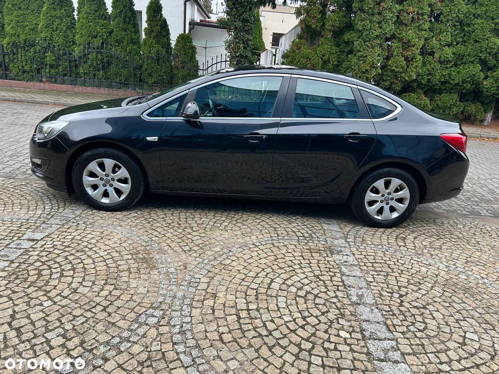 Opel Astra 1.4 T Business EU6 - 21