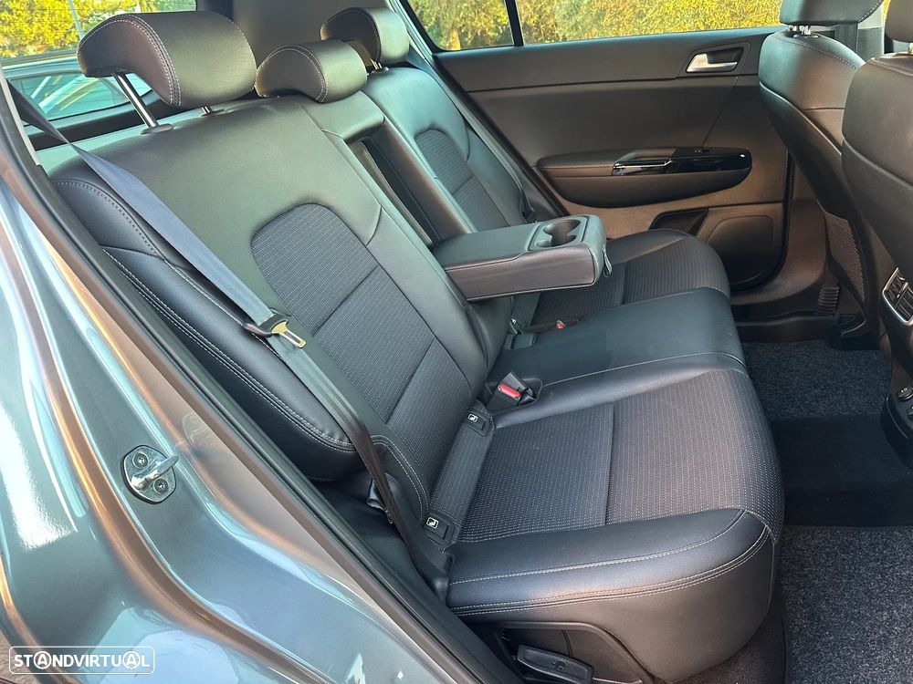 Kia Sportage 1.6 CRDI ISG SX - 11