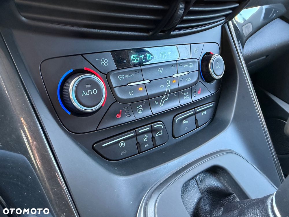 Ford Grand C-MAX - 22