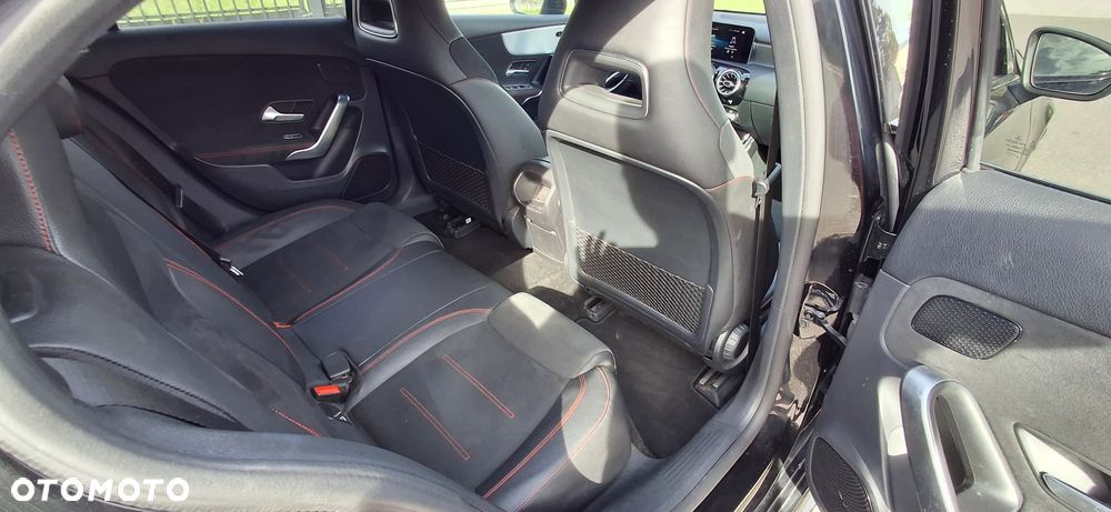 Mercedes-Benz Klasa A 250 AMG Line 7G-DCT - 16