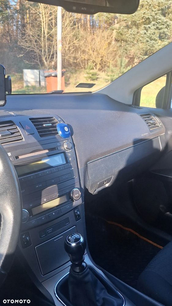 Toyota Avensis 1.8 Sol plus - 14