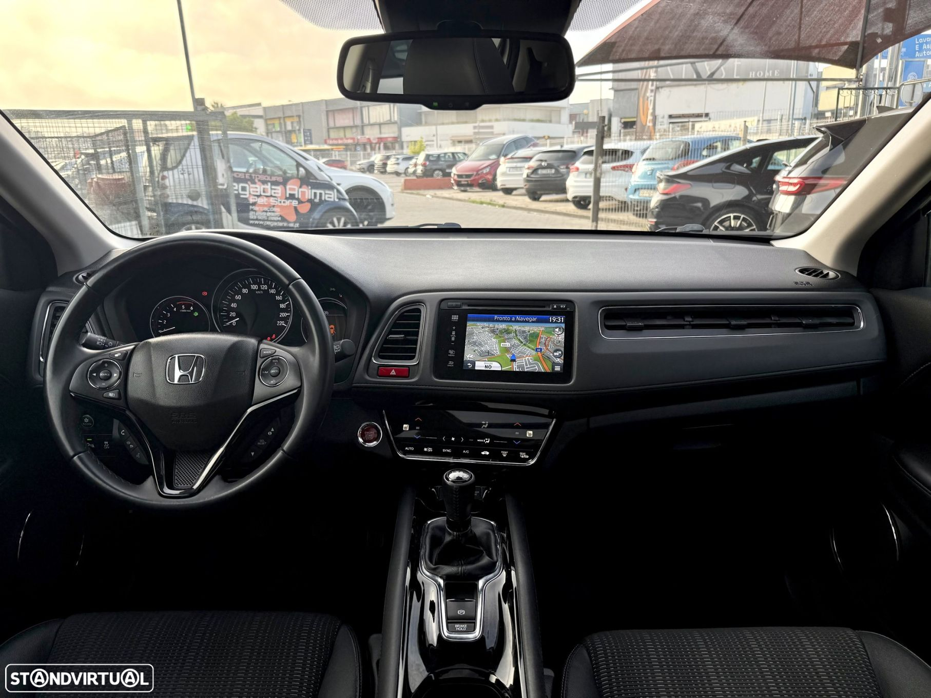 Honda HR-V 1.6 i-DTEC Executive - 17