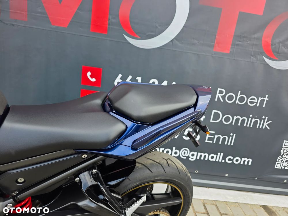 Yamaha FZ - 28
