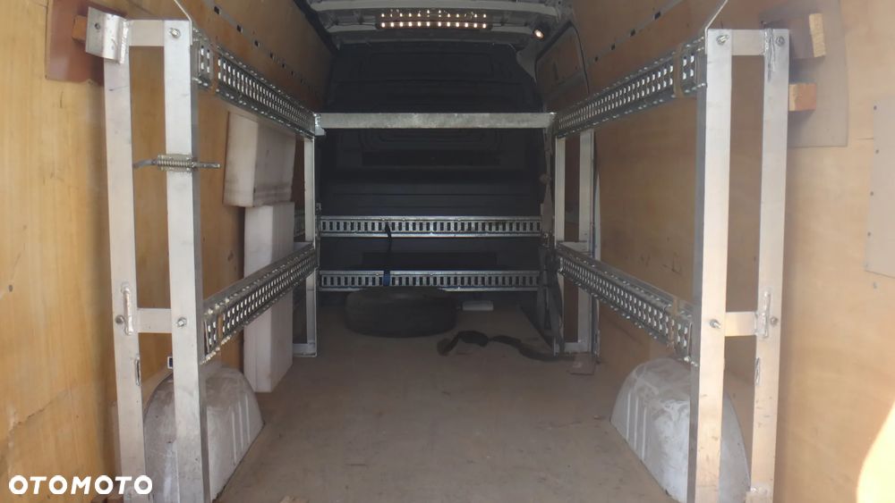 Mercedes-Benz SPRINTER - 8