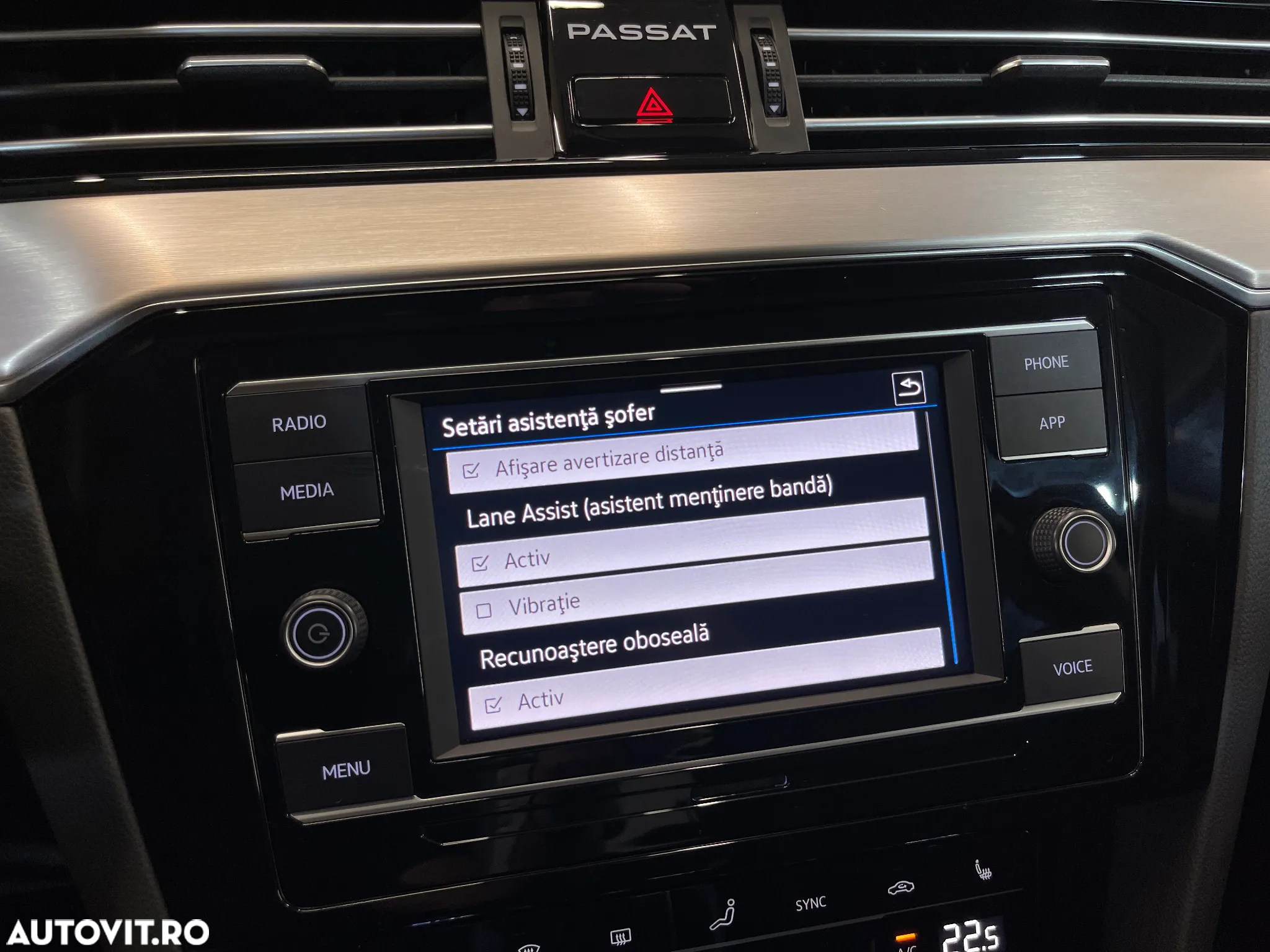 Volkswagen Passat 2.0 TDI DSG Highline - 17