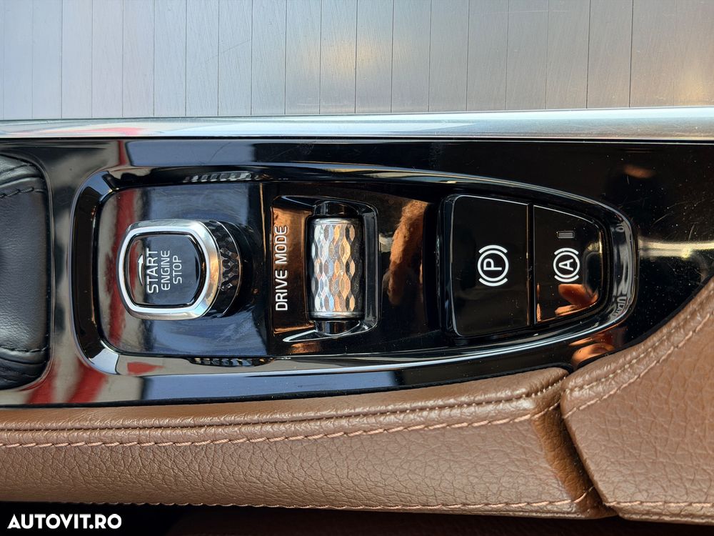 Volvo XC 90 D4 Geartronic Momentum - 26