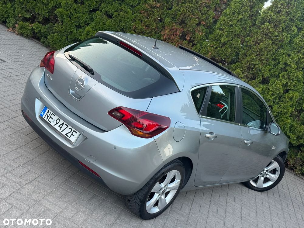 Opel Astra 1.6 Design Edition - 31